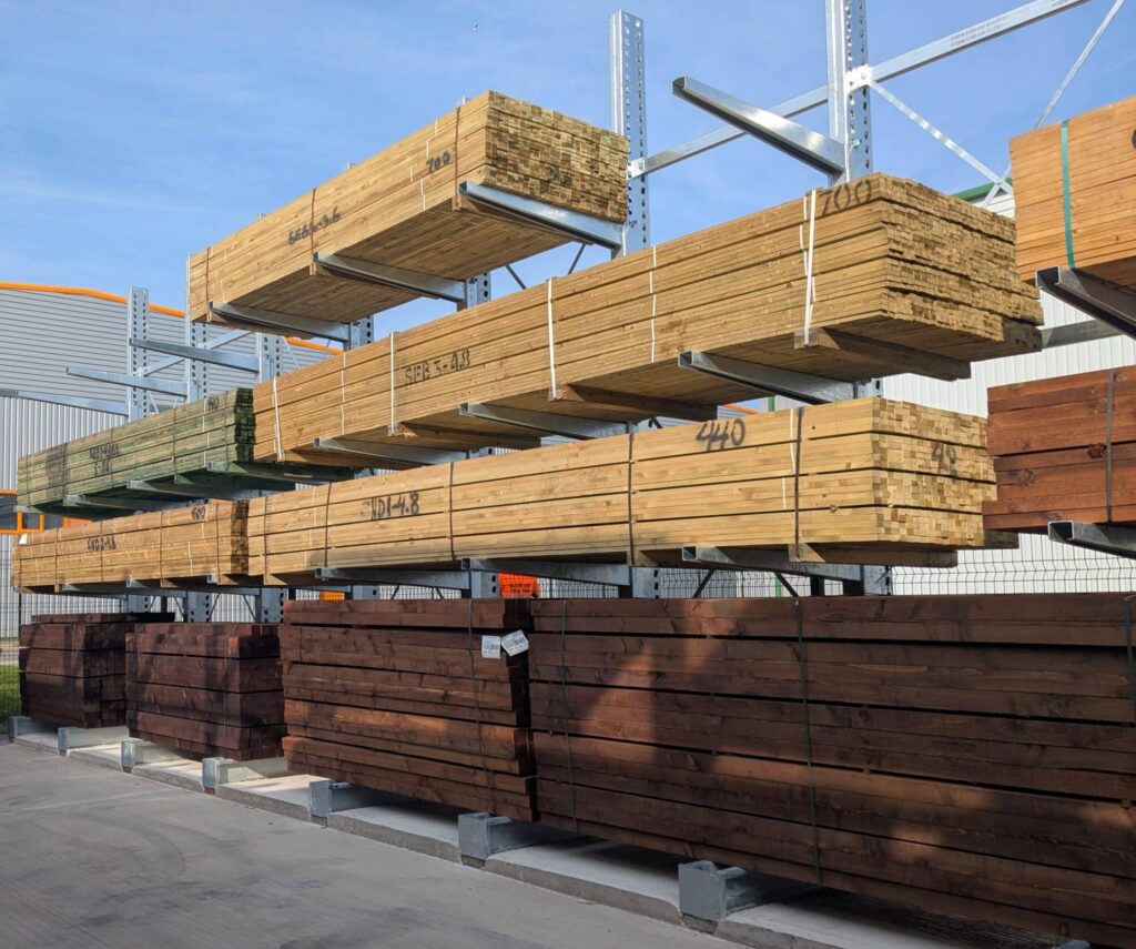 S.E.M.CO's External Cantilever Racking for Timber Merchants